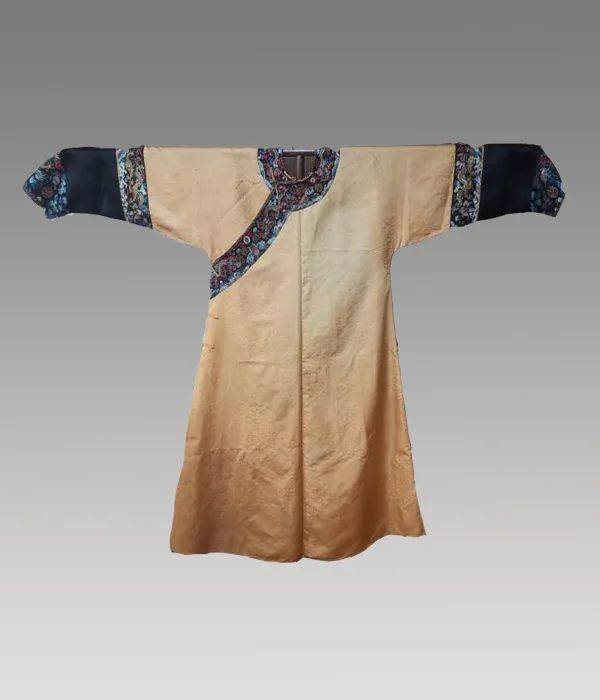 投票罗衣璀璨百年旗袍展