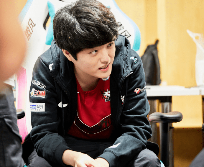 外媒专访jdg战队loken没有绿毛就没有今天的自己