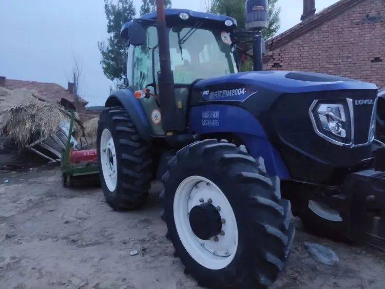 12万出售雷沃2004拖拉机