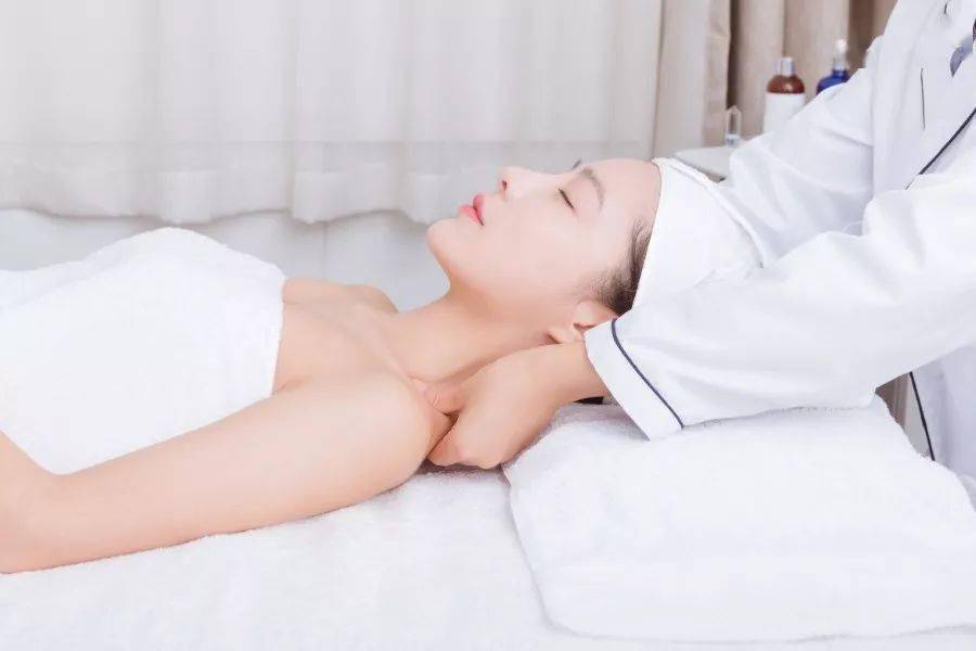 【十月爱乳月】乳腺,女人的生命线!_乳房