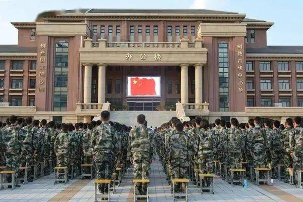 【新闻速递】磨炼意志为校争光 追梦路上誓创辉煌——开封高中西校区