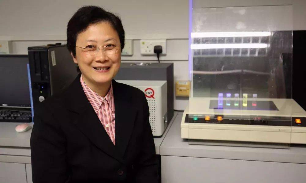 她是中国最年轻的女院士科研之路比颜宁还顺出彩人生让人羡慕