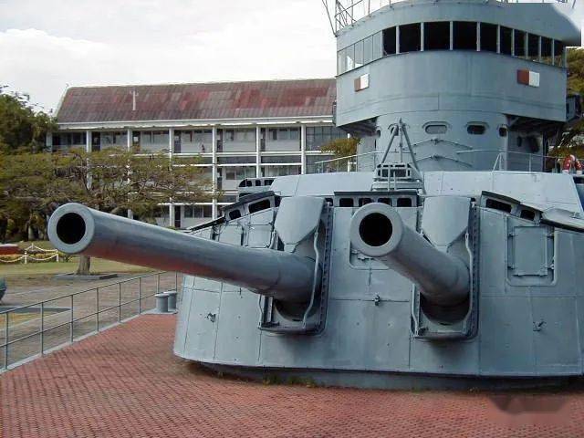 二战中的海上暹罗巨兽:泰国海军吞武里级海防舰旧影