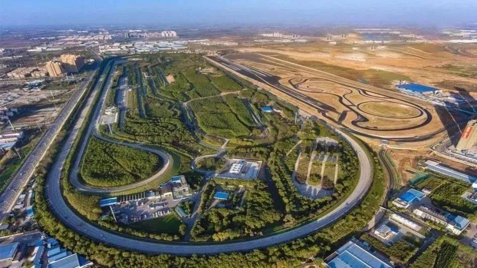 在建中的襄阳汽车试验场扩建项目国家智能清洁能源汽车质量监督检验