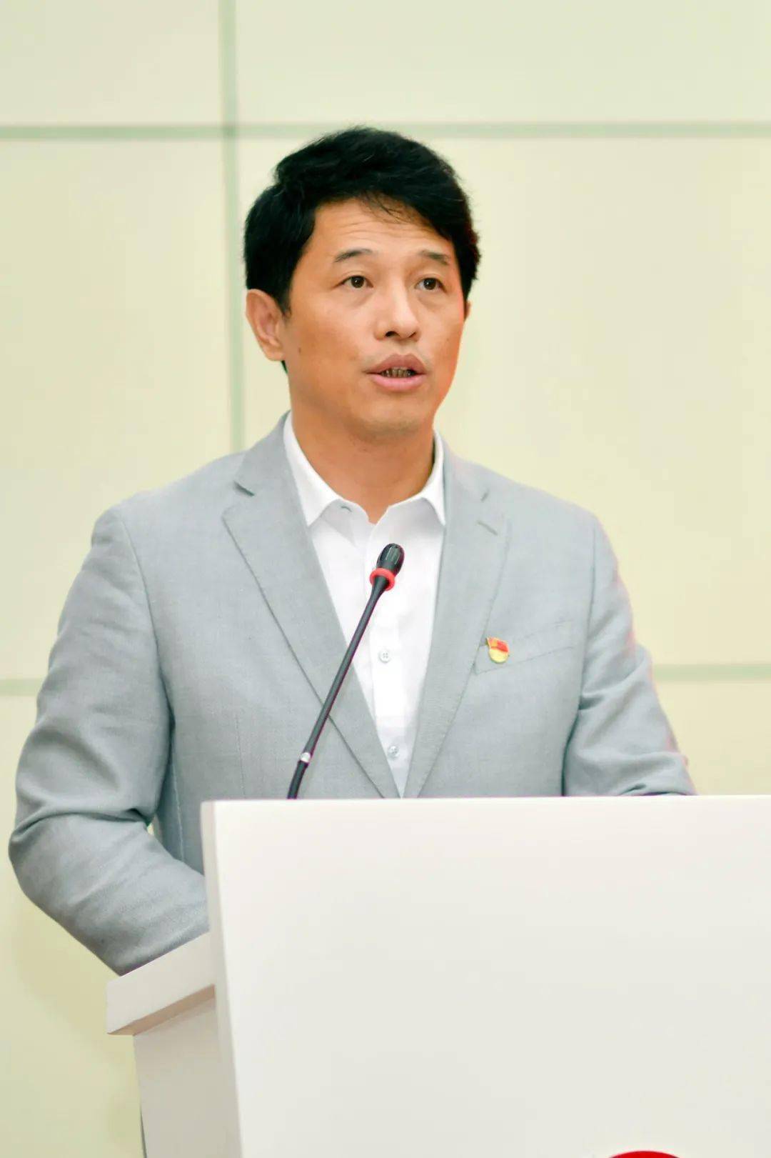 东风商用车召开党风廉政建设警示教育大会