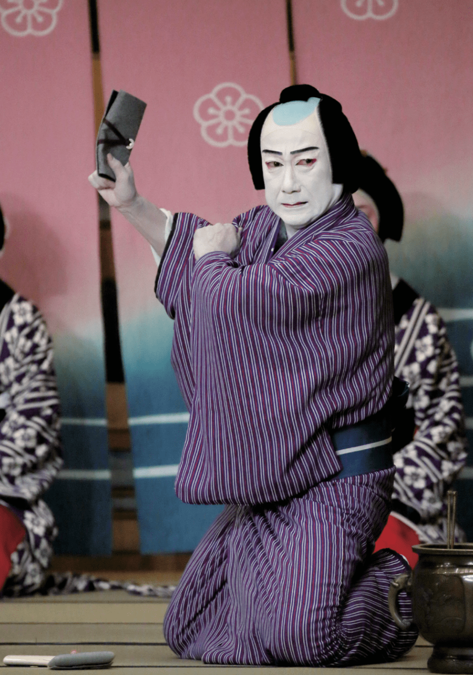 日本的歌舞伎世家,是如何培养接班人的?