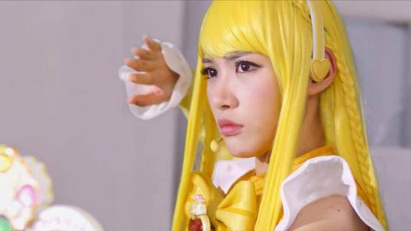 巴拉巴拉小魔仙之魔剑公主小魔仙变成大战怪兽直接命中