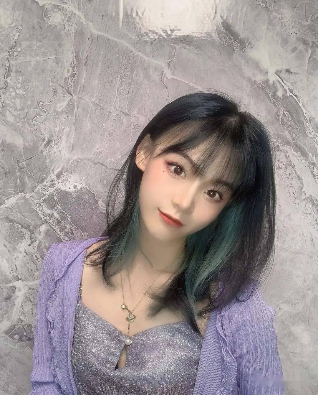 2020高级感"辣妹发型",是不是你的心头爱?