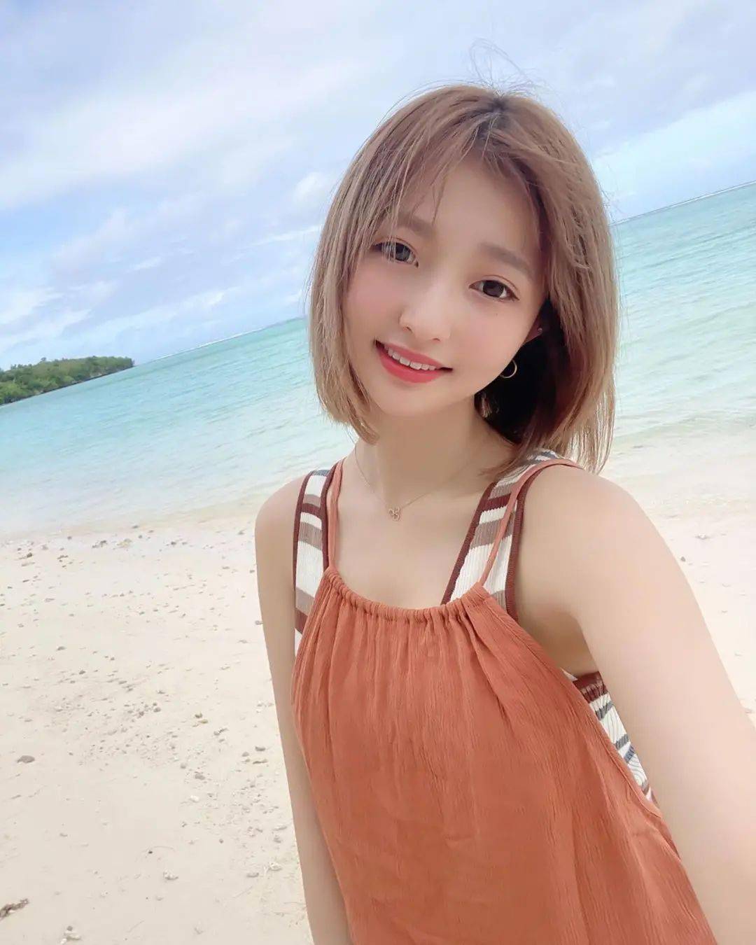 日本物语 | 疫情下日本失业率大增!美女偶像改行送外卖备受好评