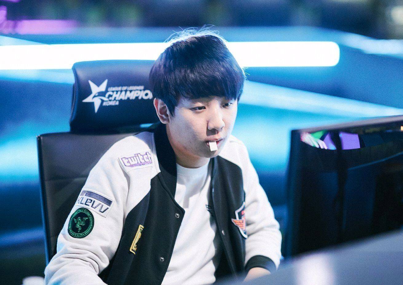 外媒评fpx:让khan多上,v5在北美也能算是中上游强队!