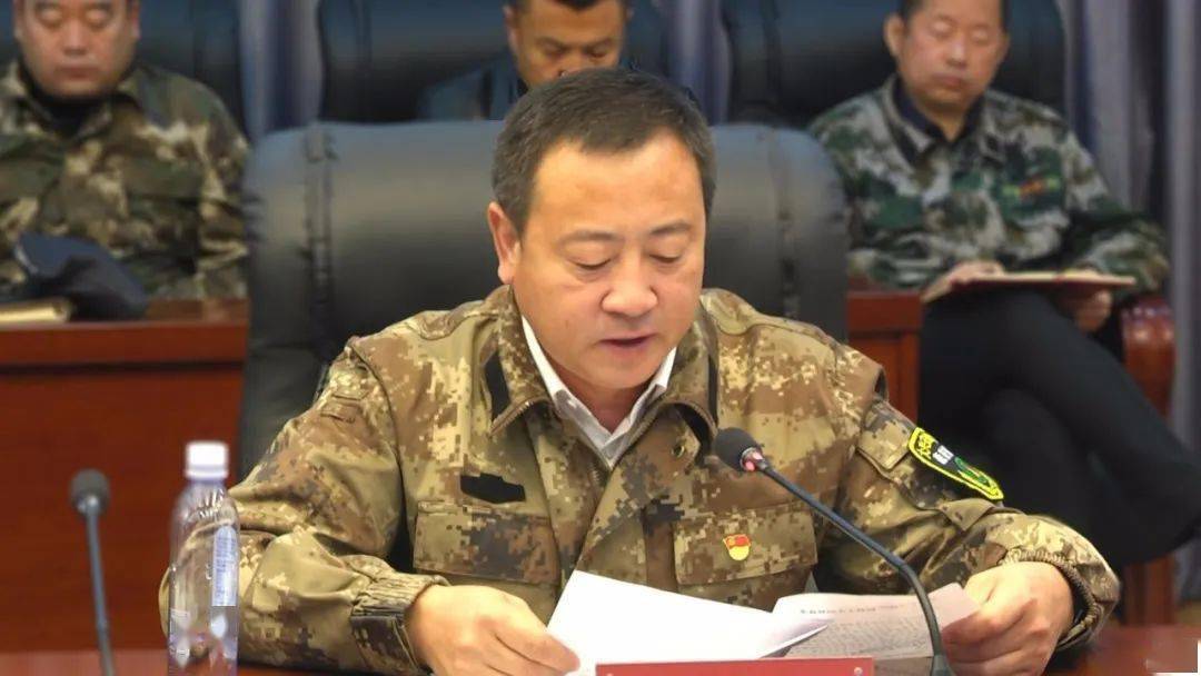 林业局副局长,图强林业局森林防火指挥部专职指挥杨跃斌总结了2020年