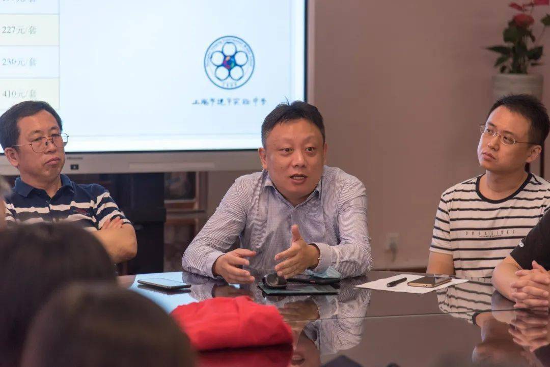 家校合作家校真诚对话共育真善少年记上海市建平实验中学2020学年度校