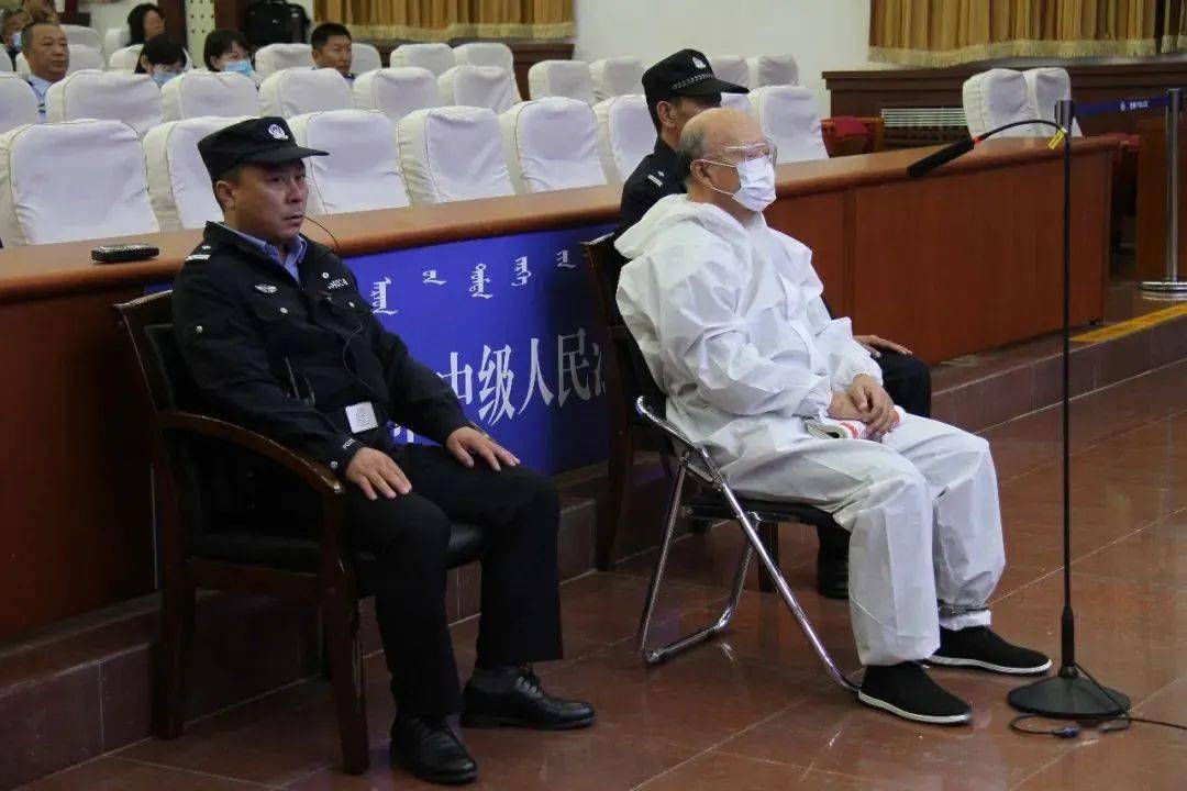 上海宝山女孩子叛逆期持续多久