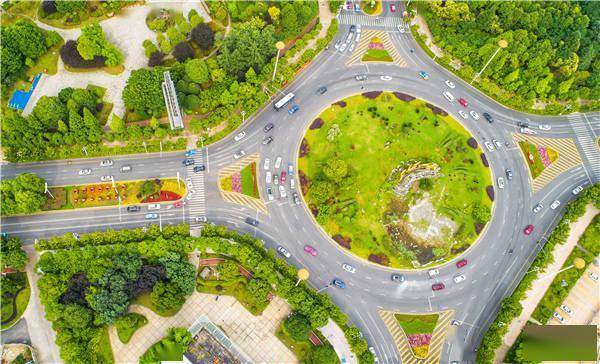 贵阳城市影像:航拍即将拆除的八匹马转盘