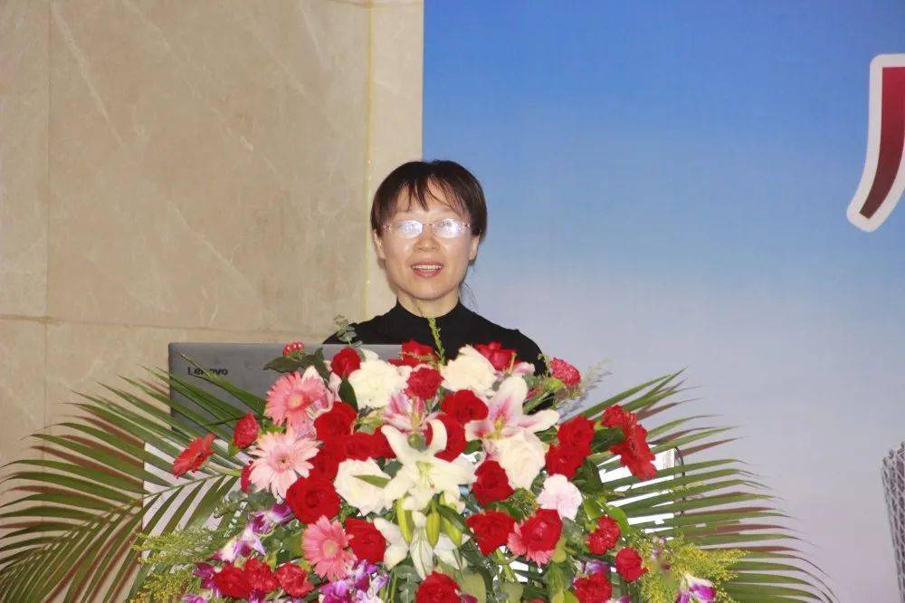 广州市妇女儿童医疗中心生殖内分泌科,硕士研究生王庆玲以"子宫内膜