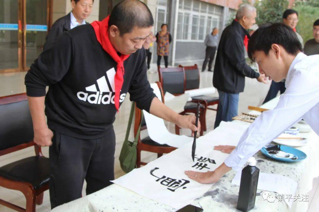殷慧永:中国书法家协会会员