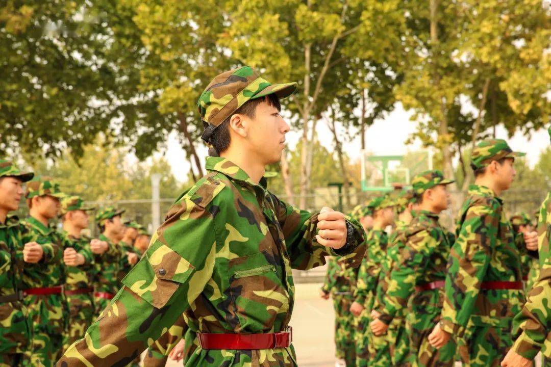 軍訓日記大揭秘天氣多雲祈雨尚未成功