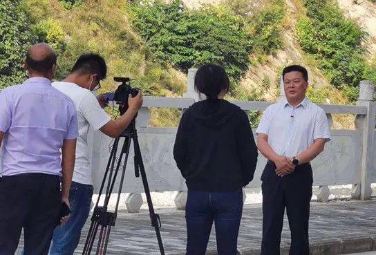 厉害了全省唯一2020年贫困村定点观测脱贫攻坚纪录片在旬阳县小河镇