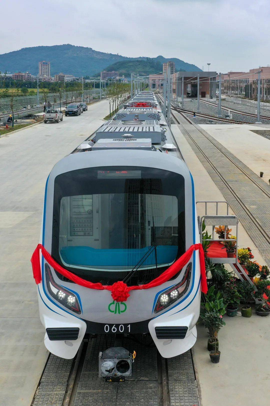 惊艳地铁6号线列车亮相