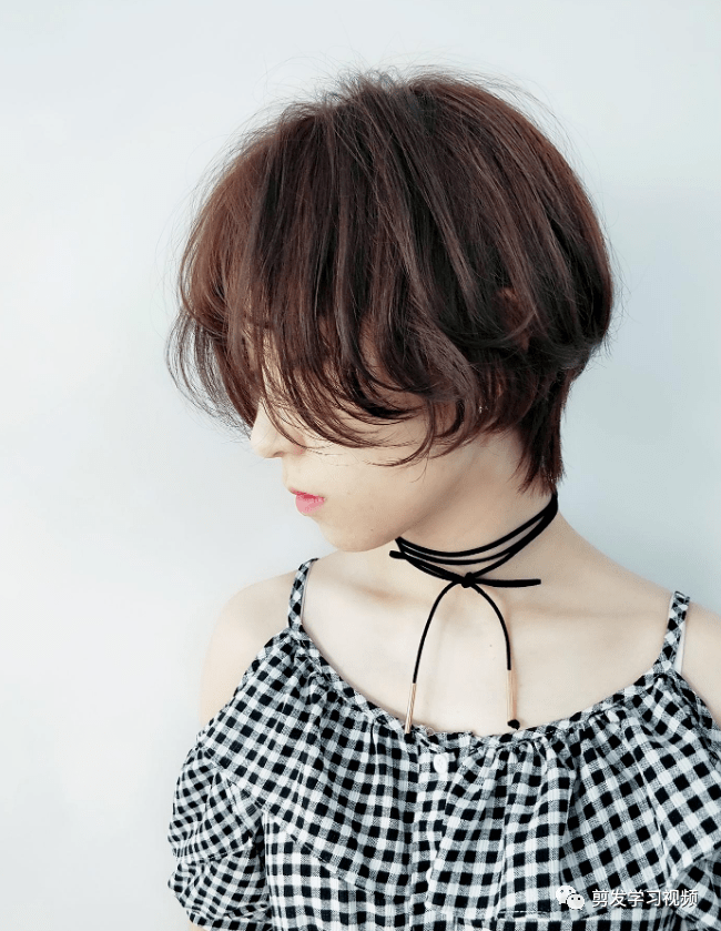 现在流行减龄短发50款