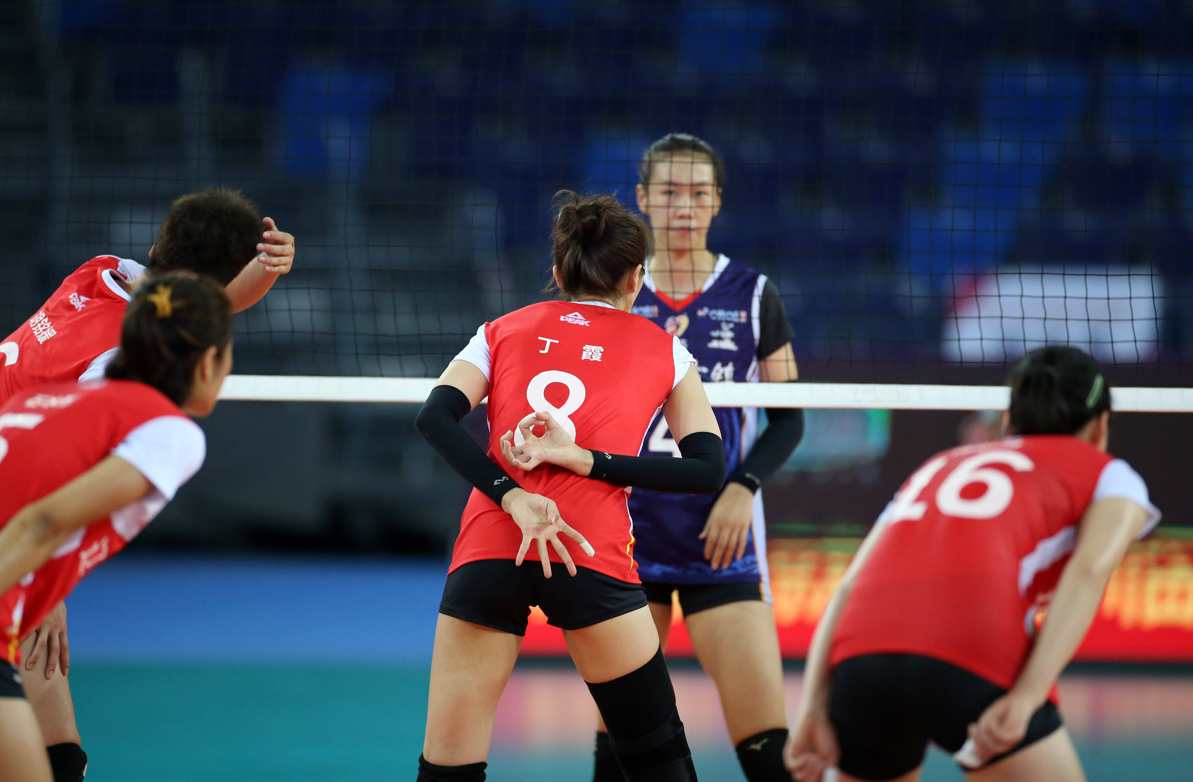 当日,在广东江门举行的2020年全国女排锦标赛第一阶段b组第四轮比赛