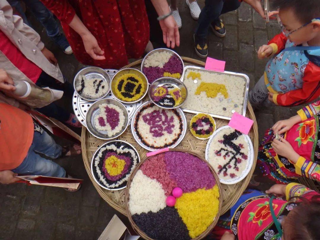 在忻城,除了米饭还有这个特产,乳鸽酒 ▽