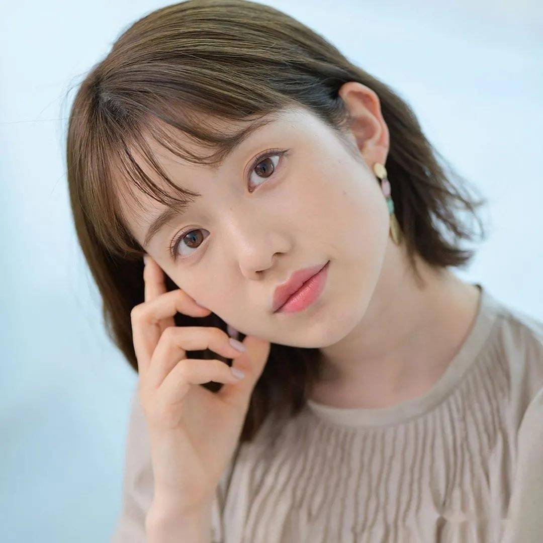 入秋的第一颗糖来自甜度100的弘中绫香