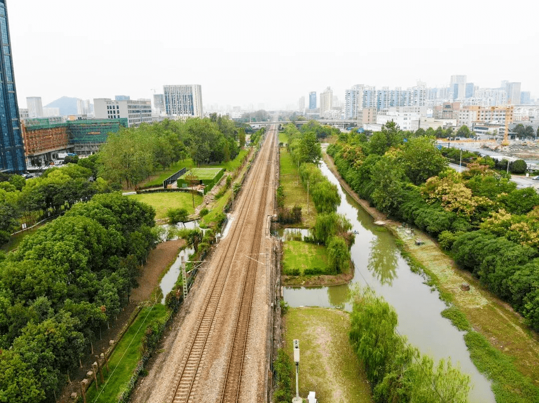 以工匠精神致敬工匠全国首个劳模工匠休闲绿地在西兴街道启用