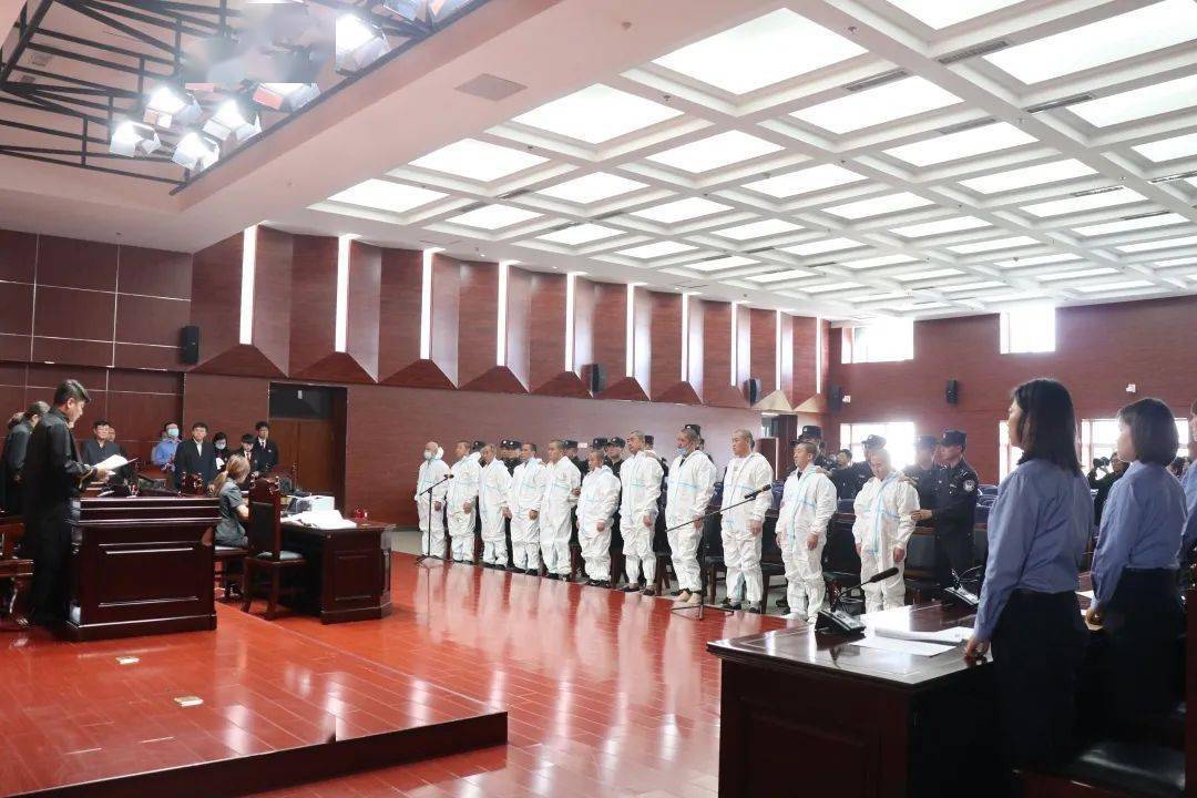 图|公开宣判呼和浩特市新城区法院判处被告人马某某有期徒刑15年,并处
