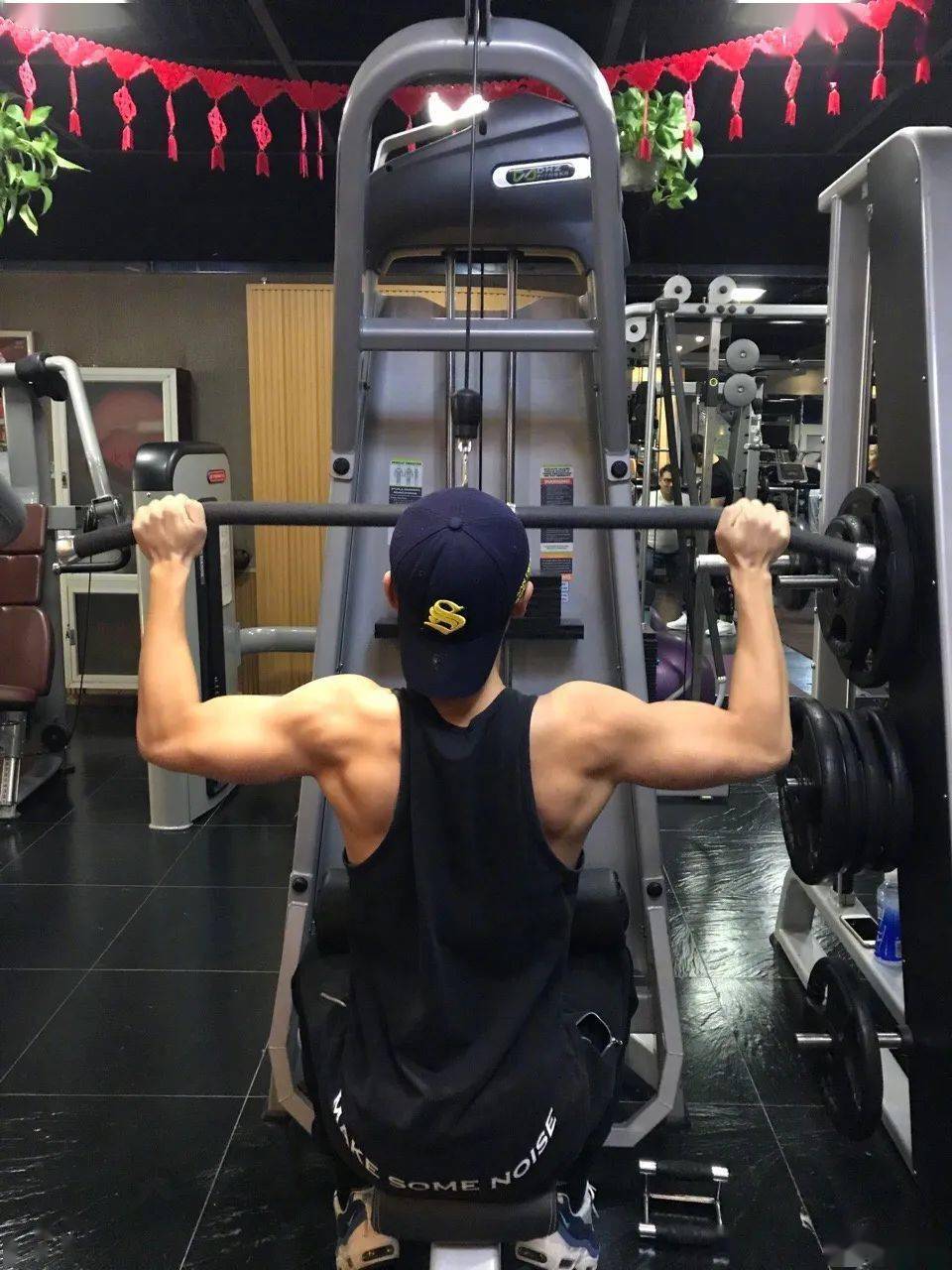 34岁魏晨曝身材照大秀肌肉,网友:这身材太顶了