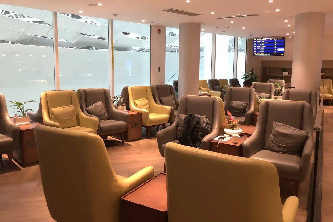 启程亦是抵达深圳宝安国际机场与你不7而遇