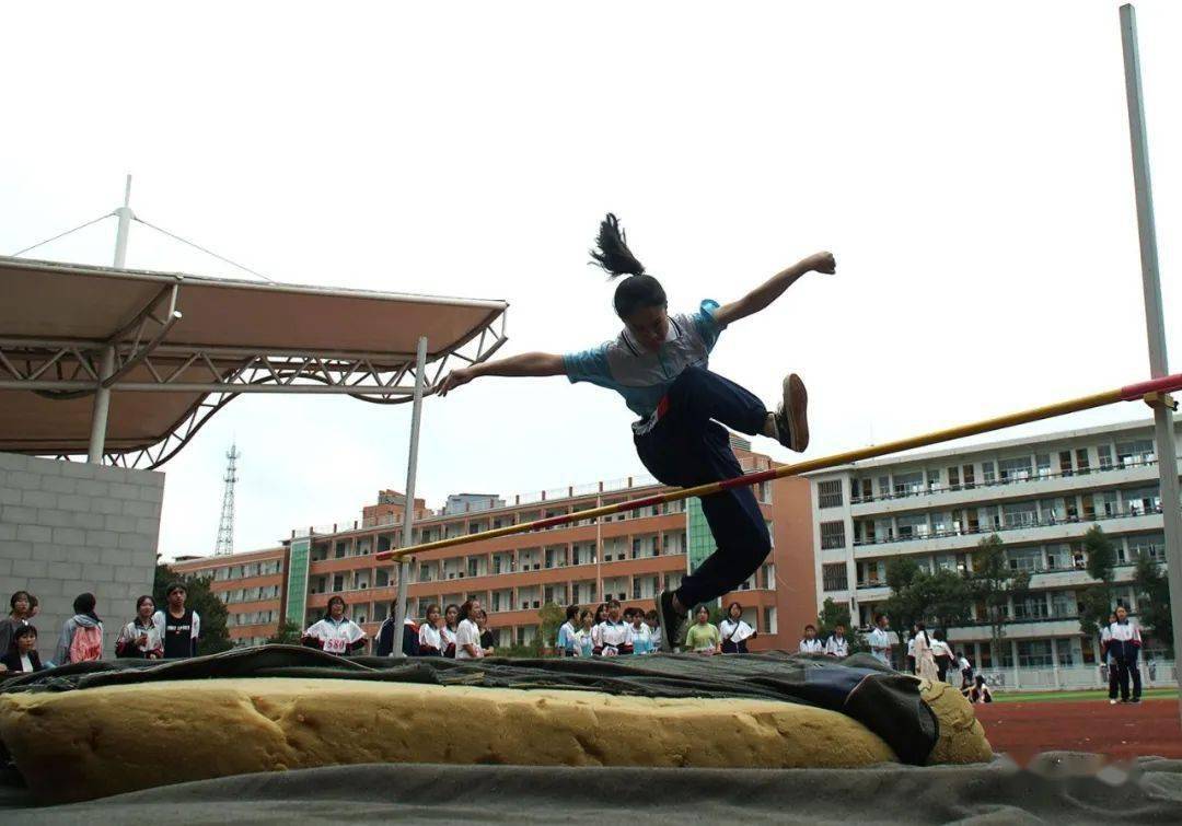 洪江一中2020年秋季运动会精彩瞬间