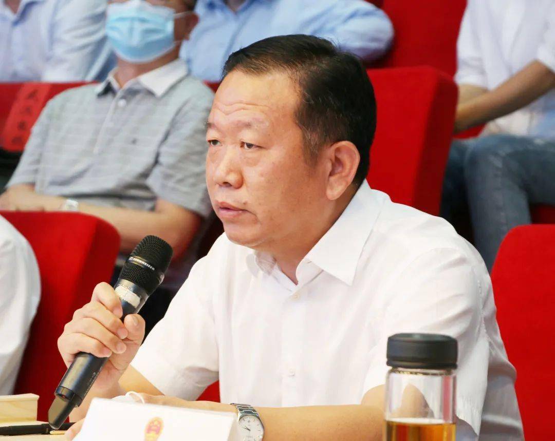 把会议开到演播厅~区五届人大常委会第三十四次会议