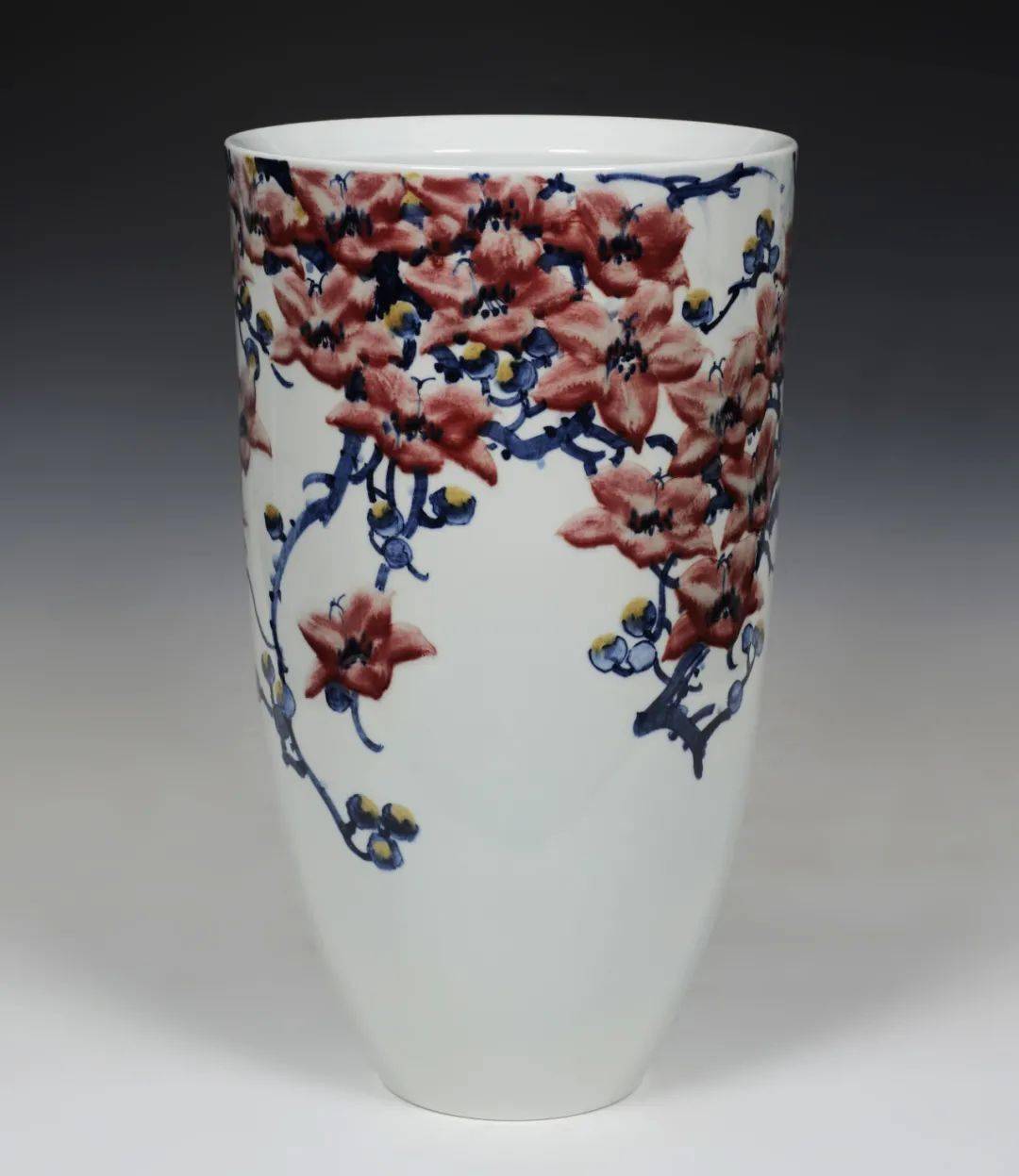 国庆去广东省当代陶瓷美术馆看景德镇青年艺术家瓷艺展,喜欢陶瓷,捡漏