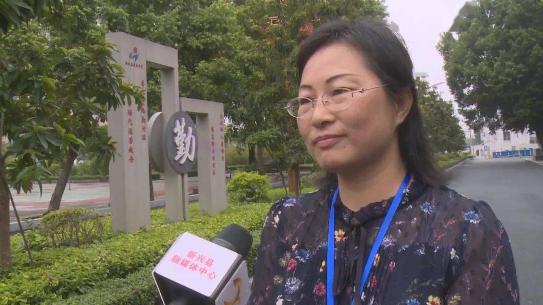 刘艳芳 云浮市名师工作室主持人 县实验中学老师这次新冠肺炎疫情的突