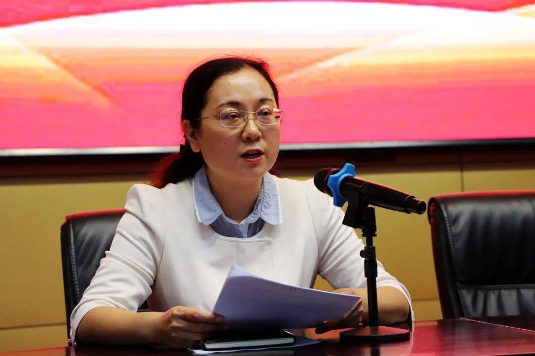 沙河:教育局副局长主持一中工作