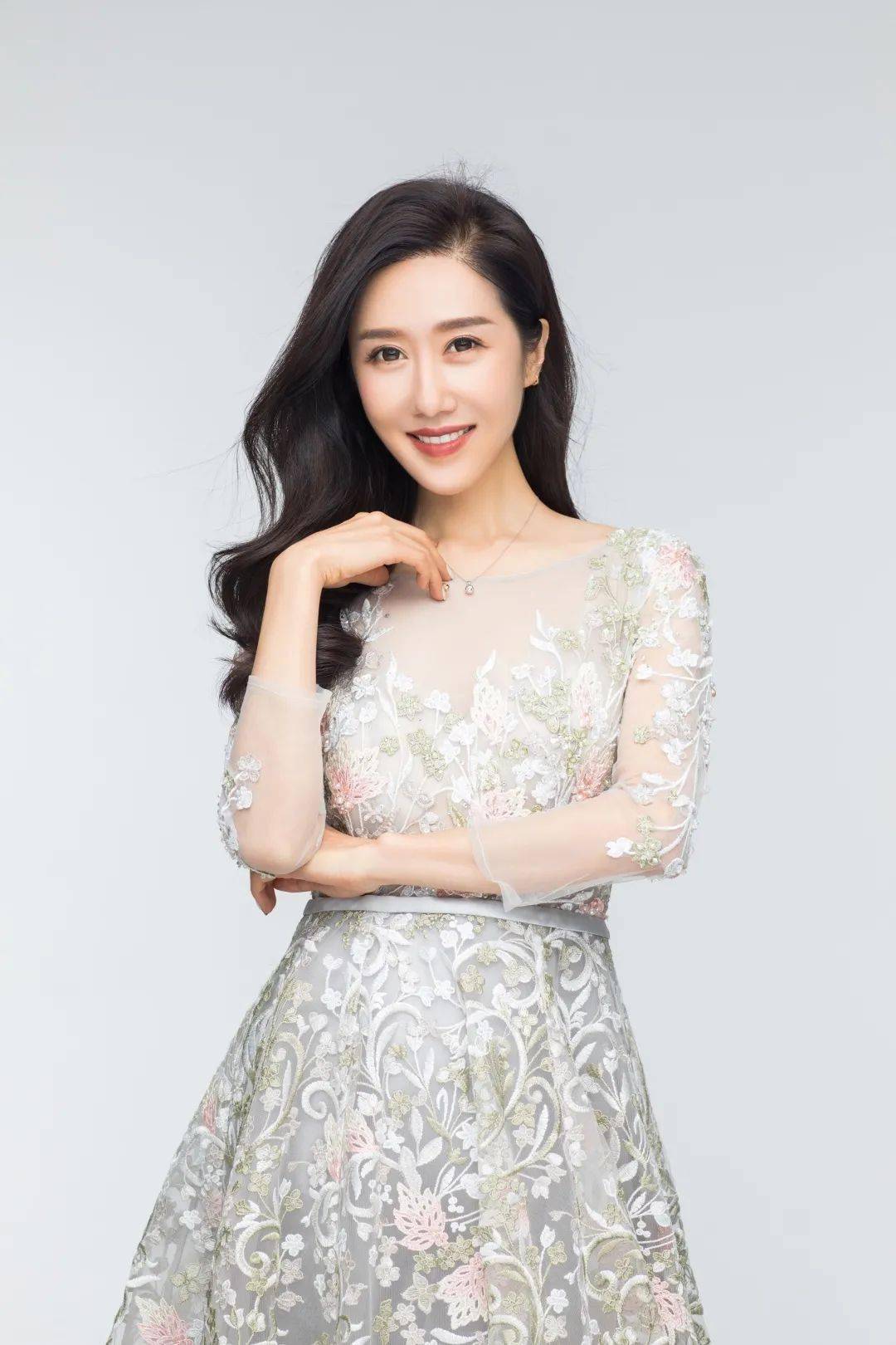 济南广电主持天团拍了拍你海尔产城创璀璨泉城之夜c位观众席只属于你