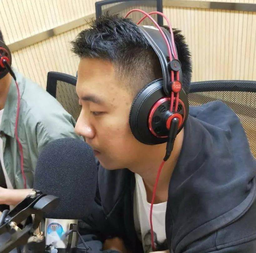 郑嘉豪,毕业于西安外国语大学,现就职国际事业部合同法务部.