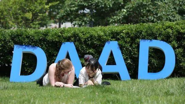 想去德国的留学生必考虑daad弗里德里希艾伯特国际学生奖学金开始申请