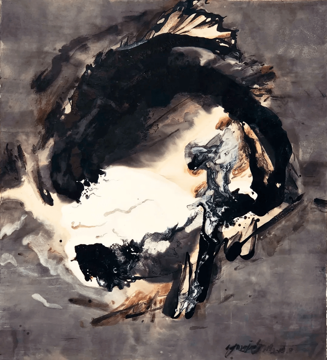 也能在这次展览中看到一些在传统水墨语言中迸发出新的艺术活力的作品