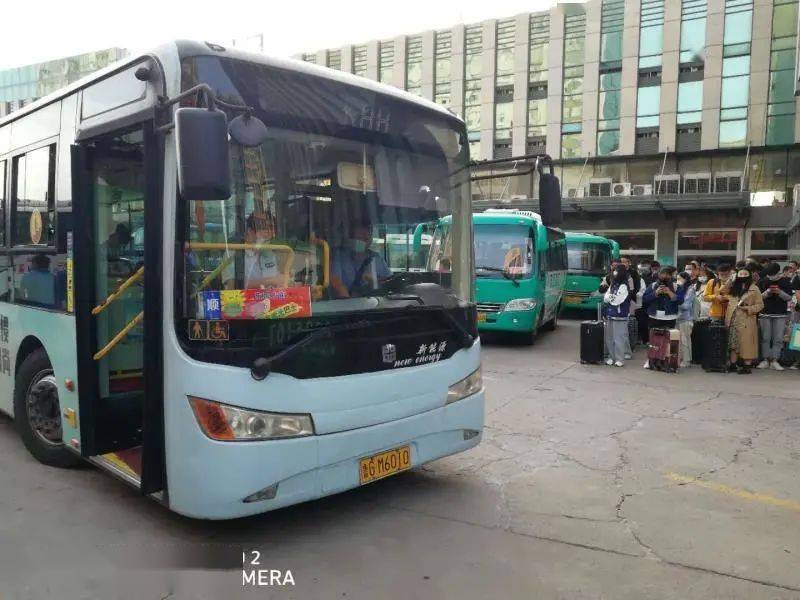 在此提醒广大乘客,请关注公路客运站,汽车站等车次信息,科学安排中秋