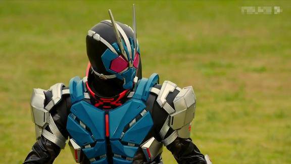 01剧场版骑士1型我愿称你为令和最帅的骑士父子战异类01