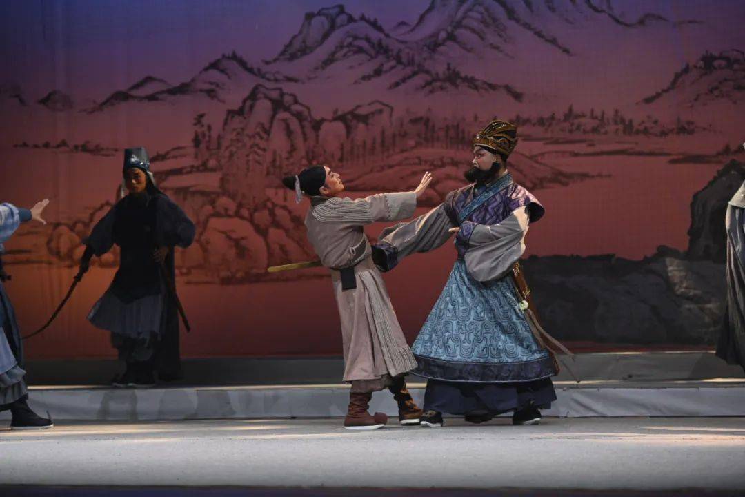 《甘棠清风》的故事发生于我国西周时期.