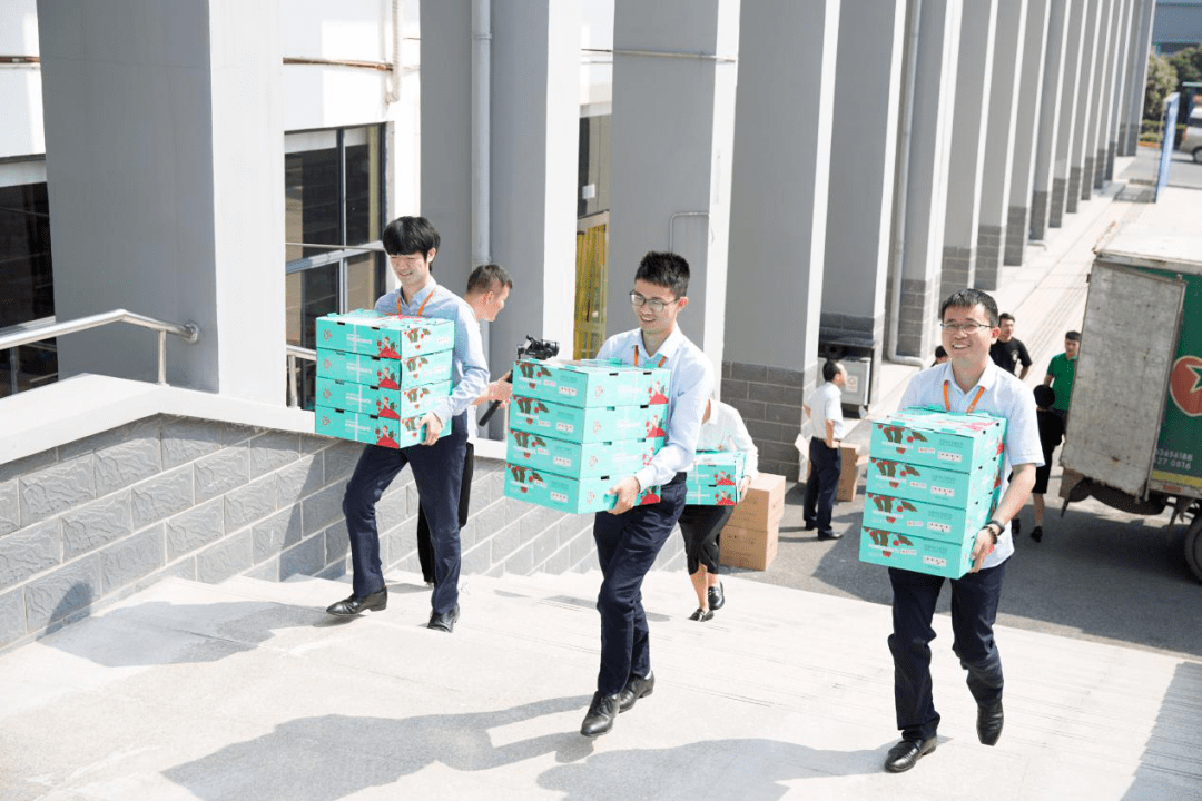 动态通威太阳能工会开展中秋节福利发放活动