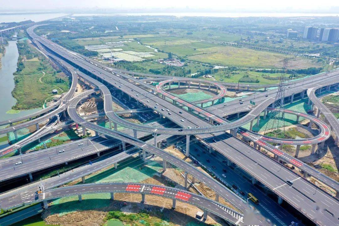 分别是涉及四个项目(华元路-凤阳路段)g524国道相城区段全线迎来通车