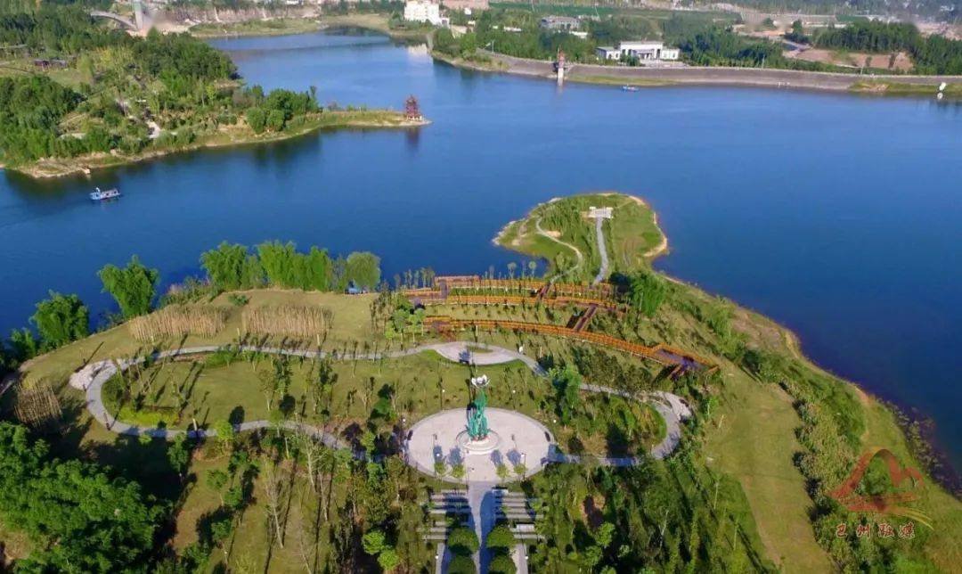 巴中山水化湖景区和浓浓的情怀有的只是一份轻松的愉悦没有拥挤的人群
