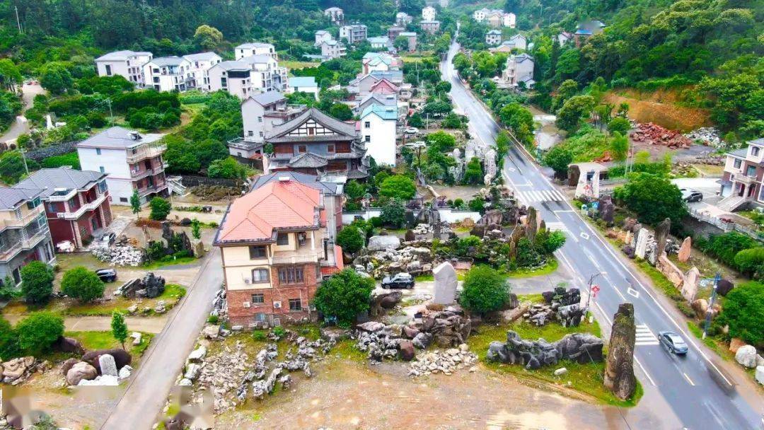 演唱:祝云英曲:小 诗词:天 涯(常山青石砚瓦山村村歌)