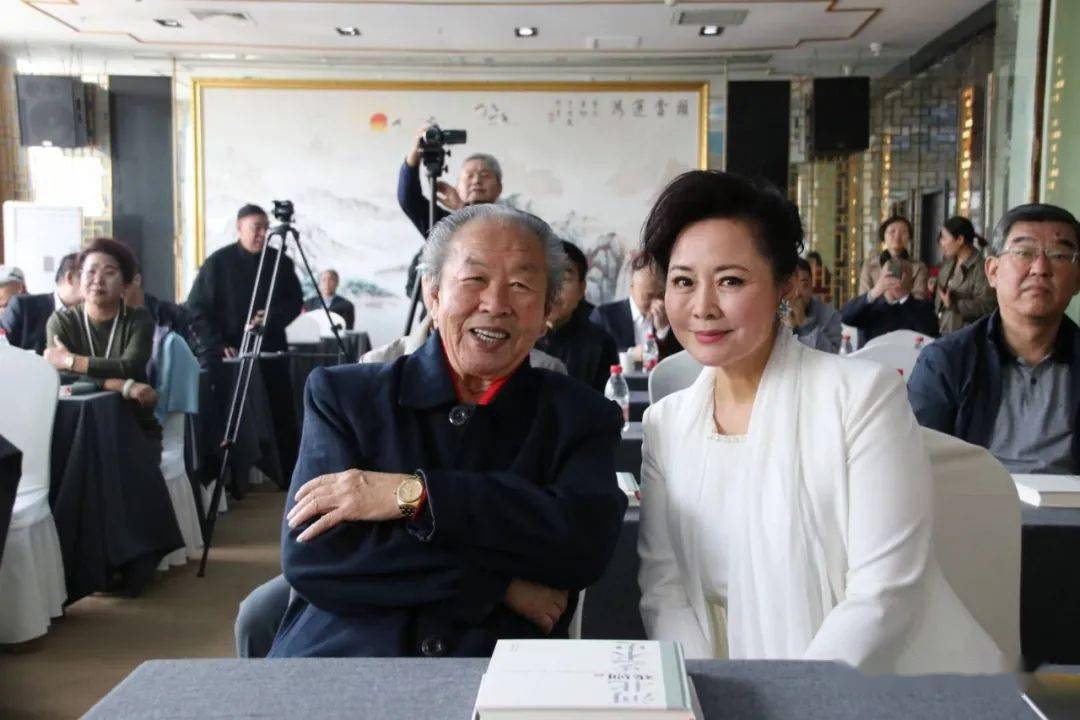 【视频】 都有哪些艺术界名流现身彭蕙蘅收徒会现场?