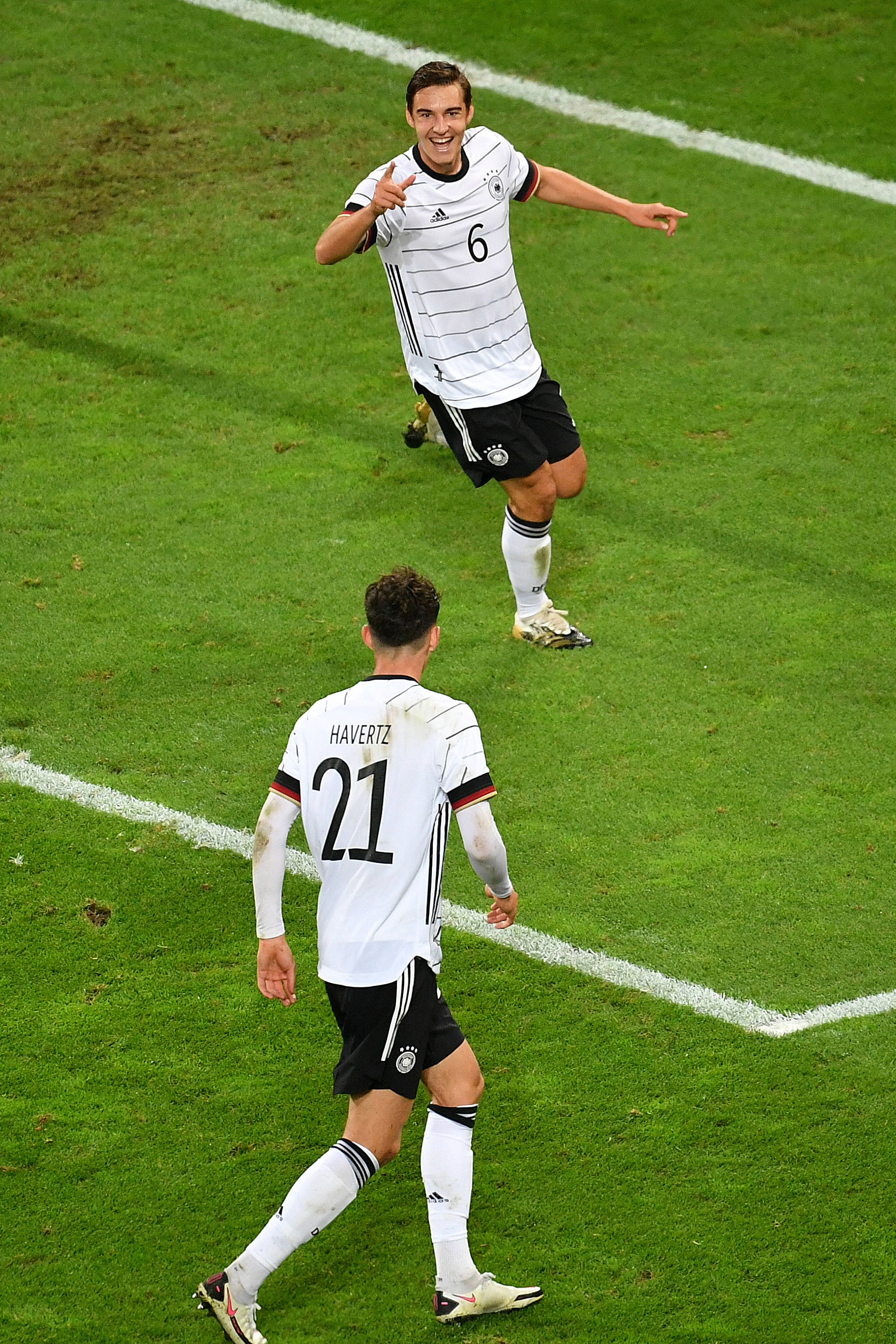 足球—友谊赛:德国队战平土耳其队