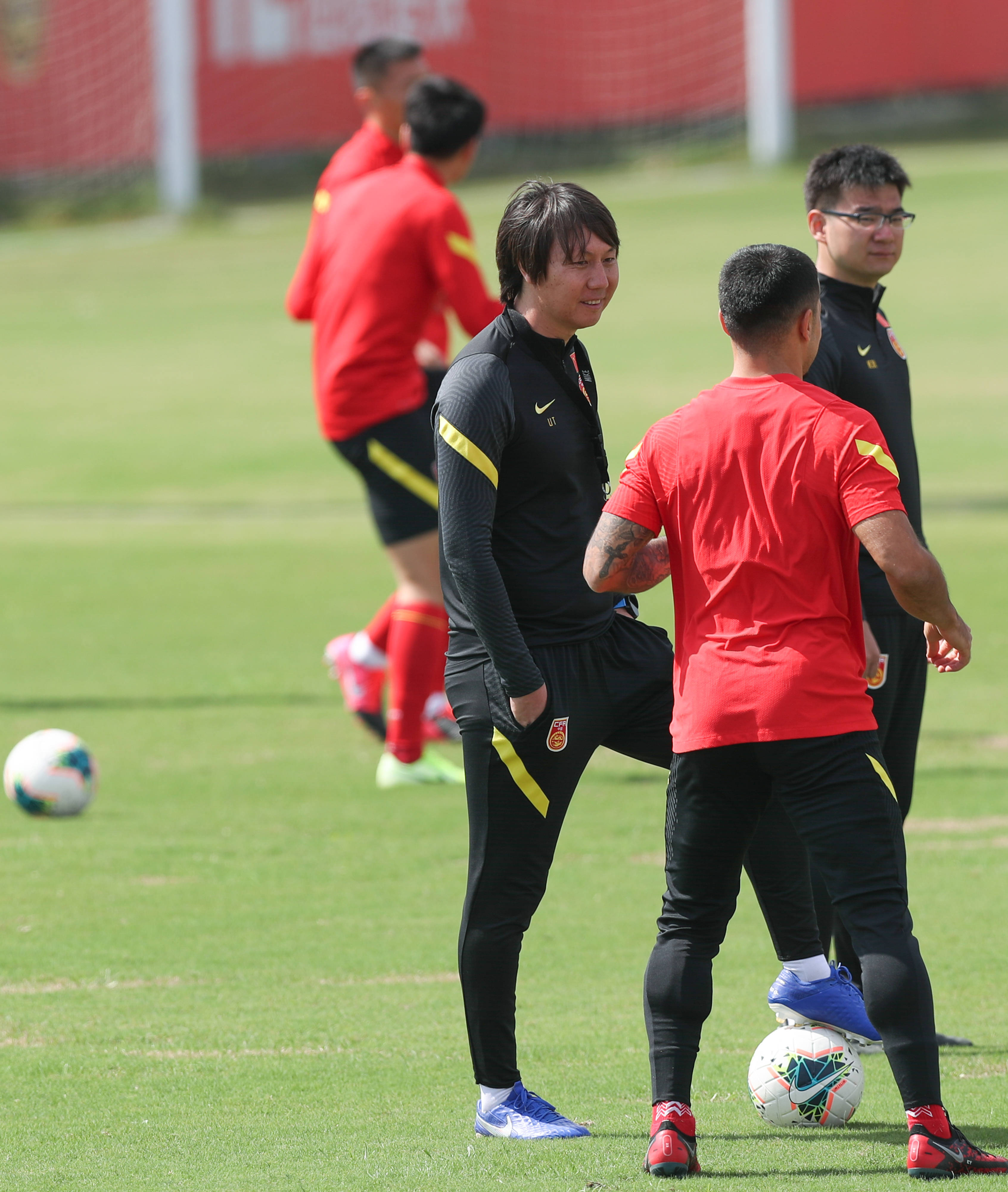 足球——国足在上海训练